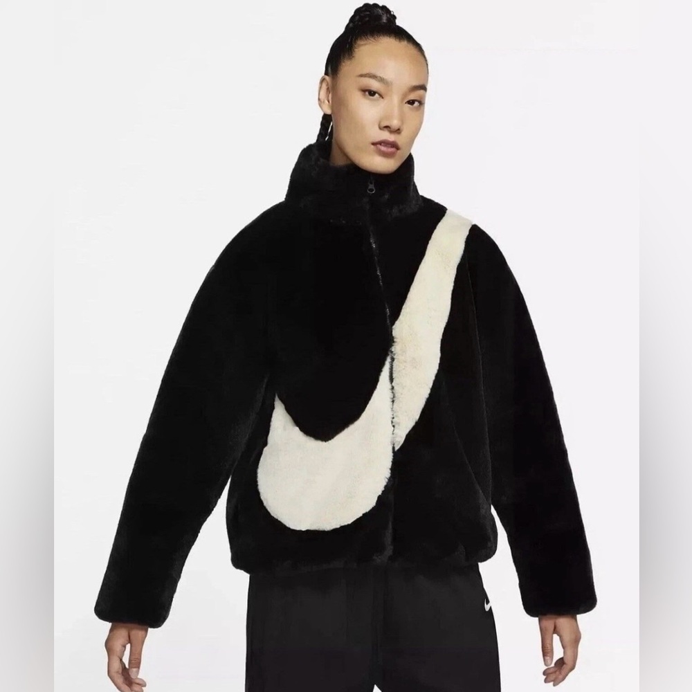 New $175 Nike Black Fur Full Zip Jacket DO3791-010 womens Oversized Small